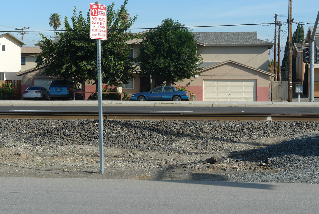 3701 Lafayette St in Santa Clara, CA - Building Photo