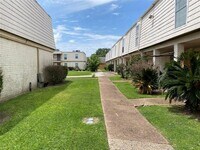 6201 Ranchester Dr photo'