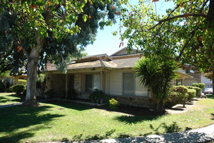 1970 Southwest Expressway Apartments