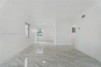 1754 Marseille Dr in Miami Beach, FL - Building Photo - Building Photo