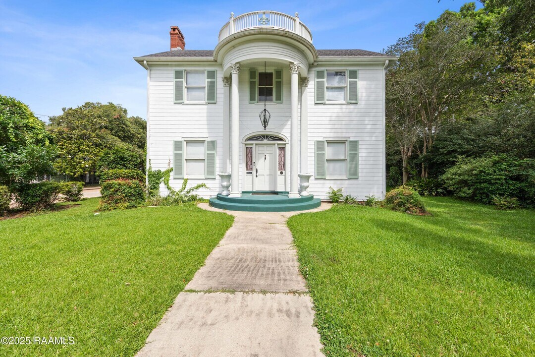 228 Amelia St in Lafayette, LA - Building Photo