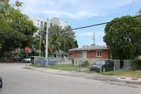 1190 NW 8th Ave in Miami, FL - Building Photo - Building Photo