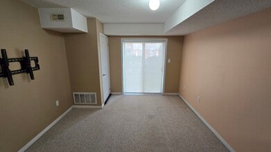 17 Cheltenham Rd in Barrie, ON - Building Photo - Building Photo