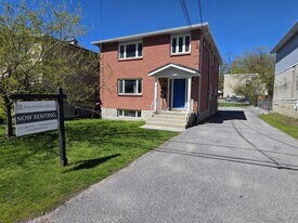 46 Collingwood St in Kingston, ON - Building Photo