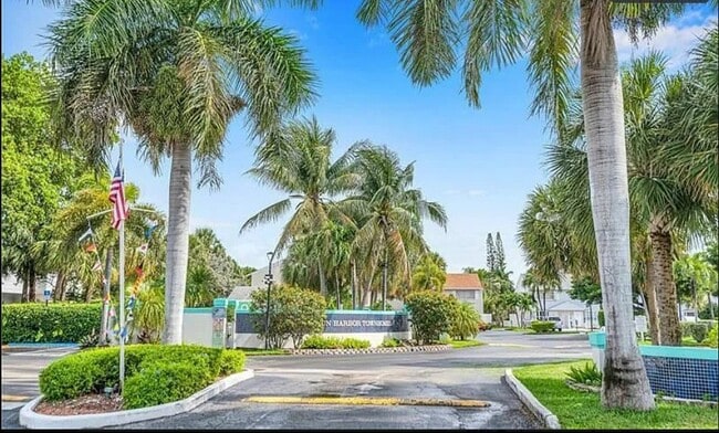 2643 NE 15th St in Pompano Beach, FL - Building Photo - Building Photo
