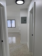 Modern Miami Home Near Downtown & Brickell in Miami, FL - Foto de edificio - Building Photo