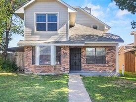 200 Callender Dr in Fort Worth, TX - Building Photo
