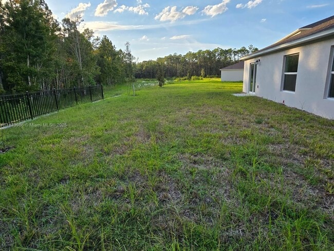 5034 Barnet Dr in Davenport, FL - Foto de edificio - Building Photo