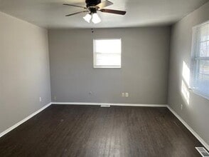 3105 Kimberly Dr in Champaign, IL - Building Photo - Building Photo
