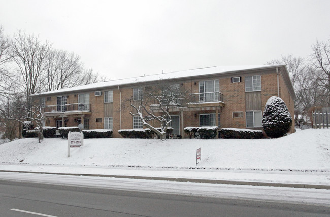 Riverside in Dayton, OH - Foto de edificio - Building Photo