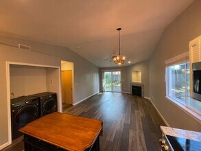 3312 48th Ave Ct NE in Tacoma, WA - Building Photo - Building Photo