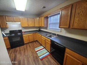 274 7th Ave in Shepherdsville, KY - Building Photo - Building Photo