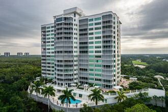 Grande Geneza at the Grande Preserve in Naples, FL - Foto de edificio - Building Photo