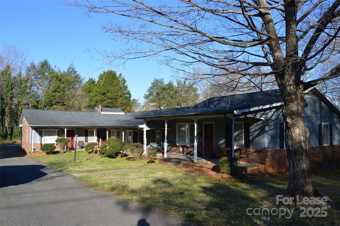 215 Kelly St in Statesville, NC - Building Photo