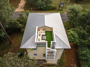 2633 Bay Grove Rd in Freeport, FL - Building Photo - Building Photo