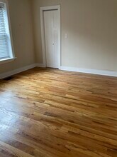 1133 Oak Ave, Unit 1135-E2 in Evanston, IL - Building Photo - Building Photo