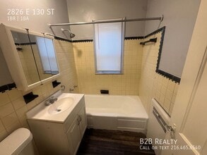 2826 E 130th St in Cleveland, OH - Building Photo - Building Photo
