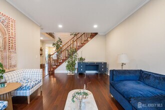 2 Spinnaker Dr in South Amboy, NJ - Building Photo - Building Photo