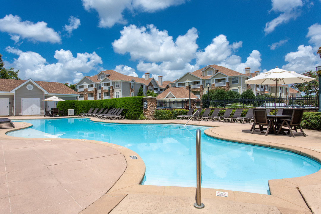 Regent Apartment Homes in Baton Rouge, LA - Building Photo