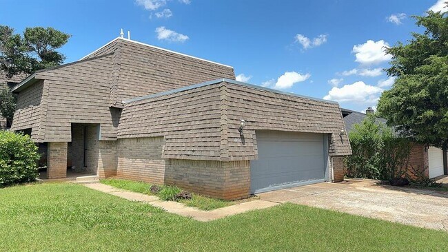 7203 Edenborough Dr