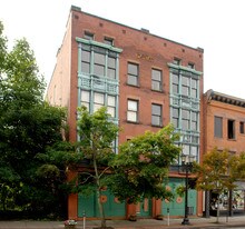 228-230 Allen St Apartments