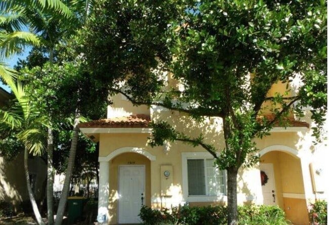 property at 7919 Tuscany Ct