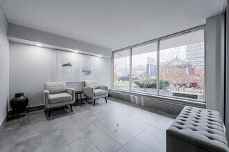 Northcliffe Heights in Toronto, ON - Building Photo - Building Photo