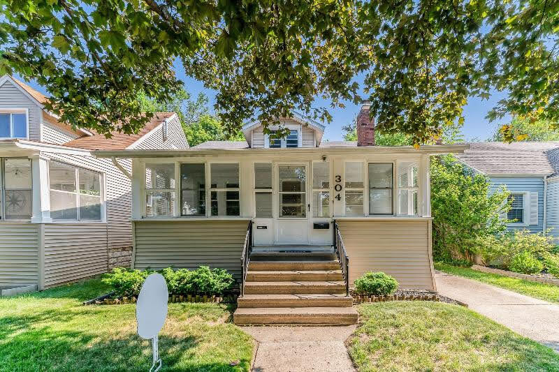 304 College St, Unit 2 in Ferndale, MI - Building Photo
