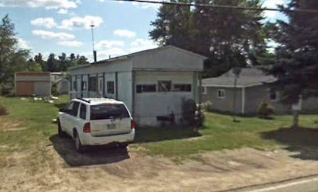 property at 2675 W Long Lake Rd