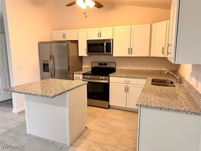 915 SW 36th Terrace in Cape Coral, FL - Building Photo - Building Photo