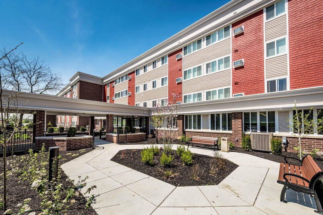 Courtyard Apartments in Cincinnati, OH - Foto de edificio