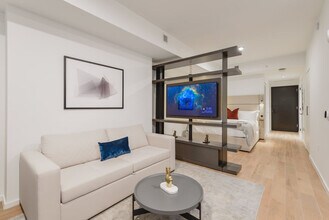 398 NE 5th St in Miami, FL - Building Photo - Building Photo