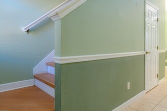 304 Coral Beach Cir in Casselberry, FL - Building Photo - Building Photo