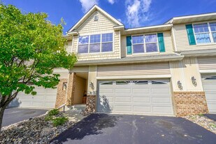 1019 Drew Dr in Woodbury, MN - Building Photo