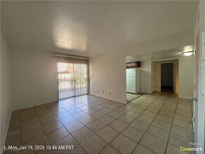 4450 Sandy River Dr in Las Vegas, NV - Building Photo - Building Photo