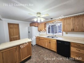731 Chartiers Ave in Pittsburgh, PA - Building Photo