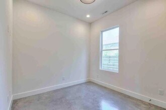 1808 16th Ave N in Nashville, TN - Building Photo - Building Photo
