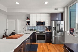 10 Taber St, Unit 608 in Boston, MA - Building Photo - Building Photo