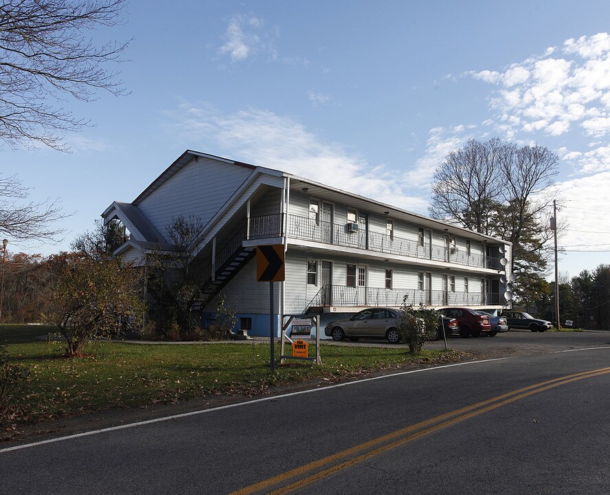 766 Mountain Ave in Cairo, NY - Building Photo