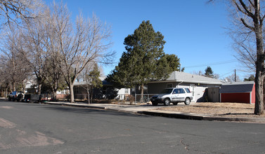 2505-2523 Wood Ave in Colorado Springs, CO - Foto de edificio - Building Photo