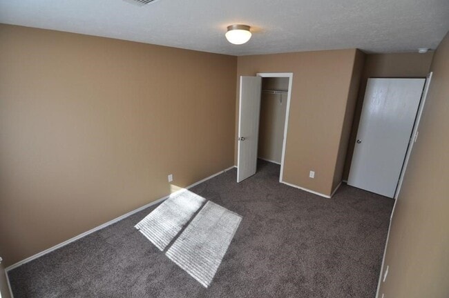 21935 Hemlock Park Dr