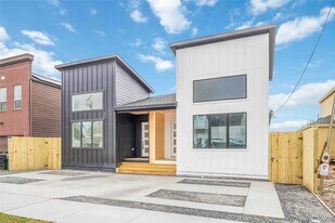 422 E 41st St in Houston, TX - Building Photo