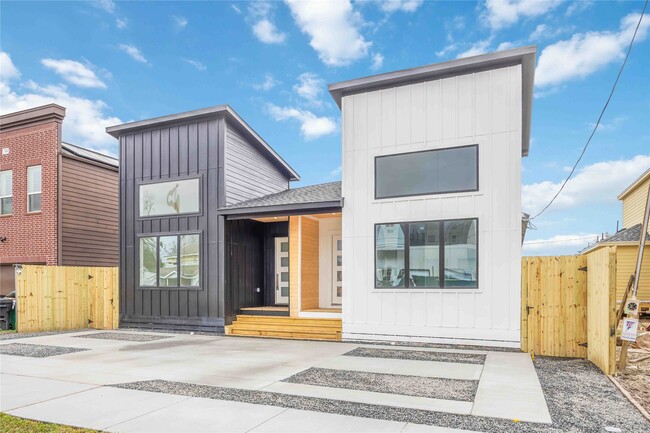 422 E 41st St in Houston, TX - Building Photo - Building Photo