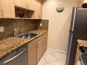 111 Briny Ave, Unit 1707 in Pompano Beach, FL - Building Photo - Building Photo