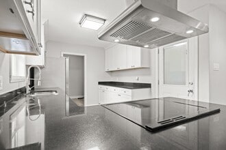 206 Mockingbird St in Hot Springs, AR - Building Photo - Building Photo