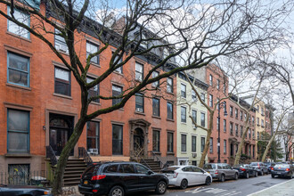 289 Henry St in Brooklyn, NY - Building Photo - Building Photo