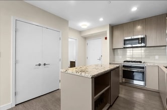 82 Fenwood Rd, Unit 1007 in Boston, MA - Building Photo - Building Photo