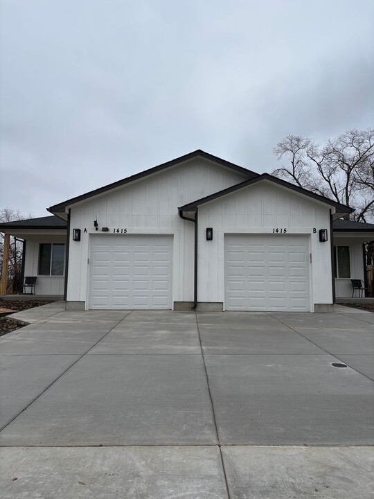 1415 W Sunset Dr in Moses Lake, WA - Building Photo