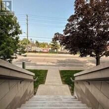 250 Royal York Rd in Toronto, ON - Building Photo - Building Photo