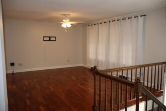 3809 W Rollins Rd in Columbia, MO - Building Photo - Building Photo